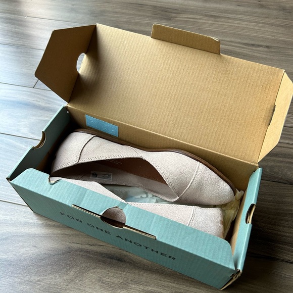 TOMS Jutti Suede Flat - Picture 8 of 9